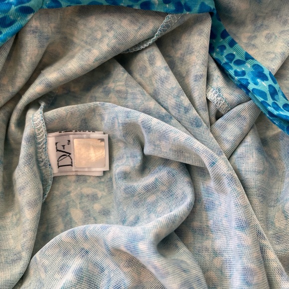 Diane von Furstenburg New Julian Two Petal Dreams Blue Color Wrap Dress size 0 - Picture 9 of 10